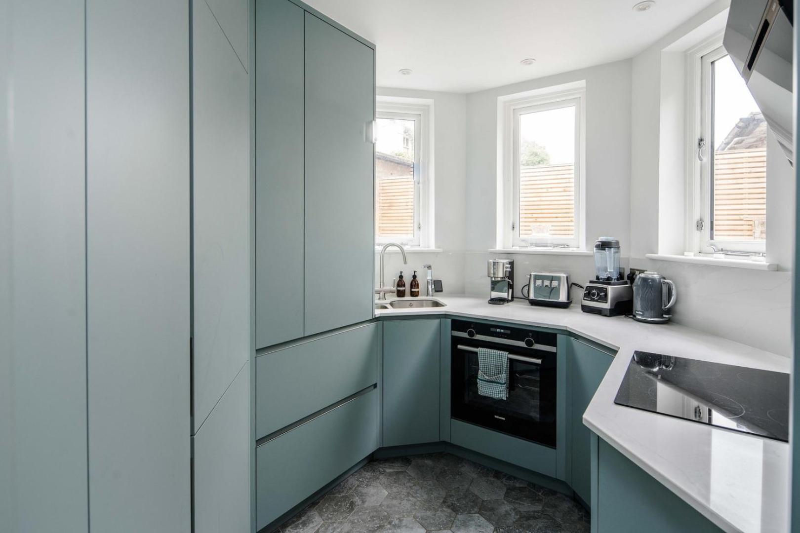 Stylish 2 Bedroom / 2 Bath In Notting Hill Londres